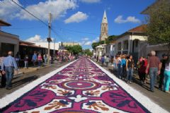 Celebração do Corpus Christi na região será realizada sem a tradição dos enfeites de rua 