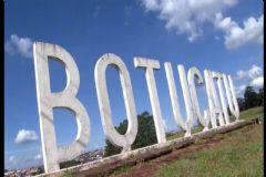 Botucatu lança guia para que restaurantes e lojas de ponto turístico vendam seus produtos