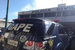 Rapaz com cocaína no carro é preso pelo GAPE após ser perseguido por vários quilômetros