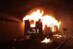 Polícia investiga causas de incêndio de grandes proporções que atingiu prédio da Secretaria de Saúde