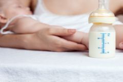 HC da Unesp realiza Campanha Agosto Dourado que incentiva a doação de leite materno