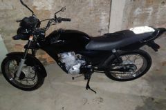 GCM prende rapaz acusado de furto de motocicleta em estacionamento de supermercado em São Manuel