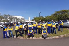 Em greve, grupo de trabalhadores do Correios de Botucatu realiza doação de sangue no Hemocentro