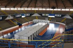 Espaço Acolhedor provisório montado na quadra do Ginásio Municipal de Esportes será desativado