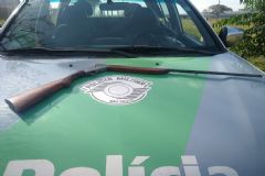Após denúncia anônima, Polícia Militar Ambiental realiza apreensão de arma de fogo irregular em Bofete 