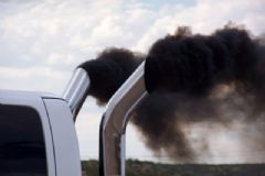 Botucatu está na meta da CETESB para megacomando contra emissão de fumaça preta por veículos a diesel