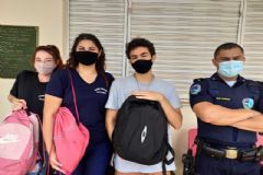 Guarda Municipal recupera mochilas que foram furtadas de alunos de escola da Rede Pública de Ensino