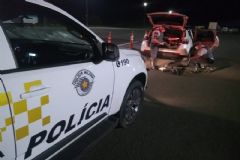 Após perseguição em rodovia da região, condutor abandona automóvel com mais de 754 kg de  maconha  