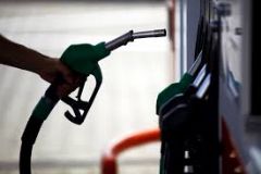 Preço da gasolina sobe pela 3ª semana seguida e volta a marcar novo recorde no país