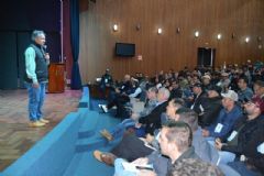 Curso da Faculdade de Agronomia de Botucatu capacita mais de 200 pessoas em Plantabilidade