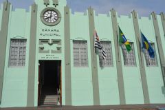 Conforme recomendação do Tribunal de Contas, Câmara de Botucatu devolve R$ 210 mil à Prefeitura 