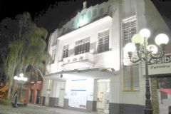 Teatro Municipal passa por manutenção antes de abrir agenda para 2020