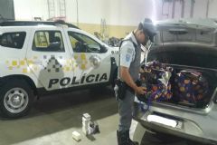 Policiamento rodoviário faz apreensão de produtos de descaminho em São Manuel 