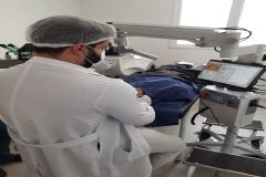 Serviço de Oftalmologia da Unesp Botucatu realiza procedimento cirúrgico com nova técnica 