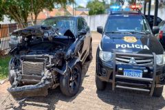 Polícia identifica motorista de Jaguar que se envolveu em acidente que matou duas pessoas em Itatinga 