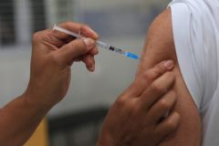 Centro de Referência do Hospital das Clínicas de Botucatu já aplicou mais de 2,5 mil vacinas contra a gripe